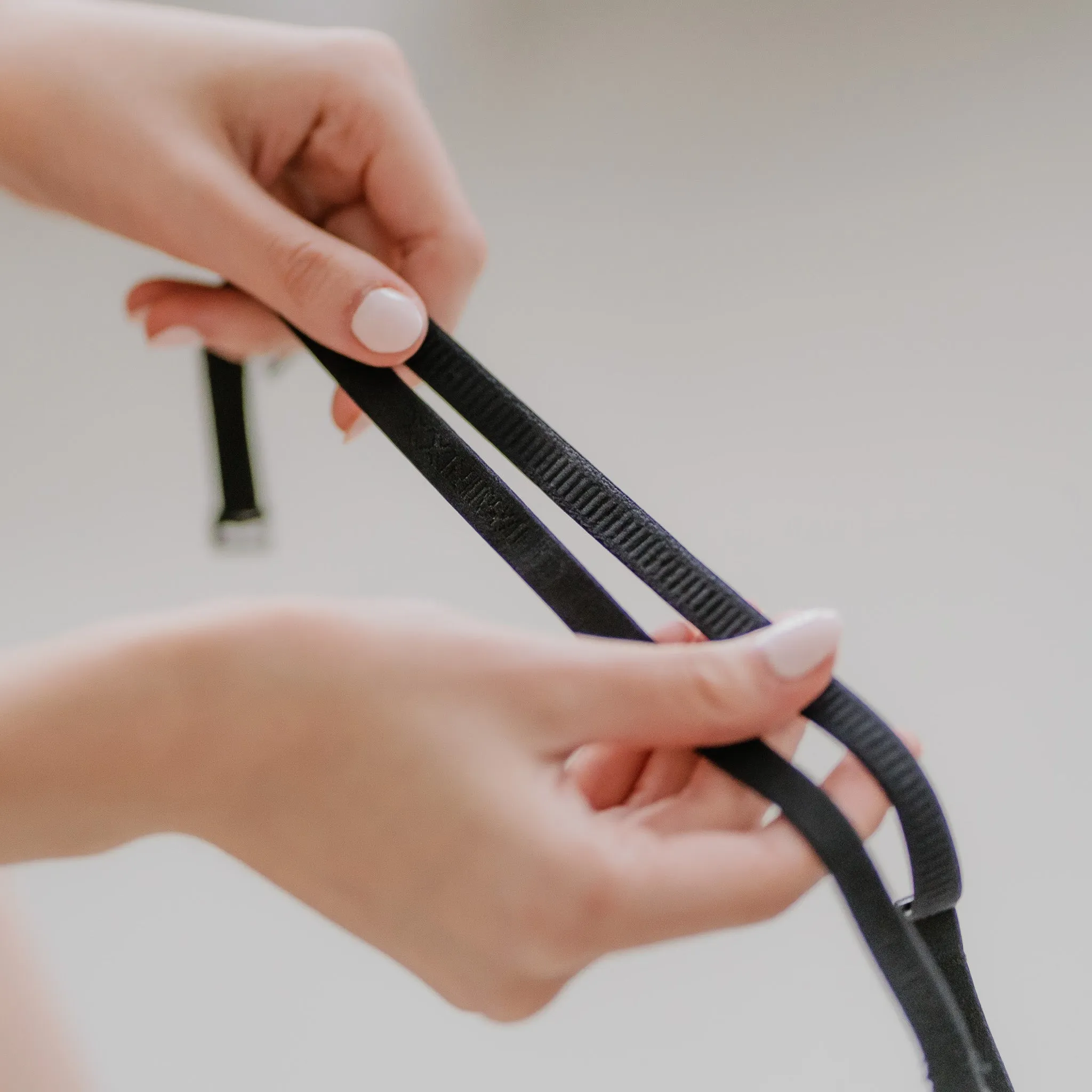 247 Seamless! 100% Non-Slip Strapless Wireless Bra in Black
