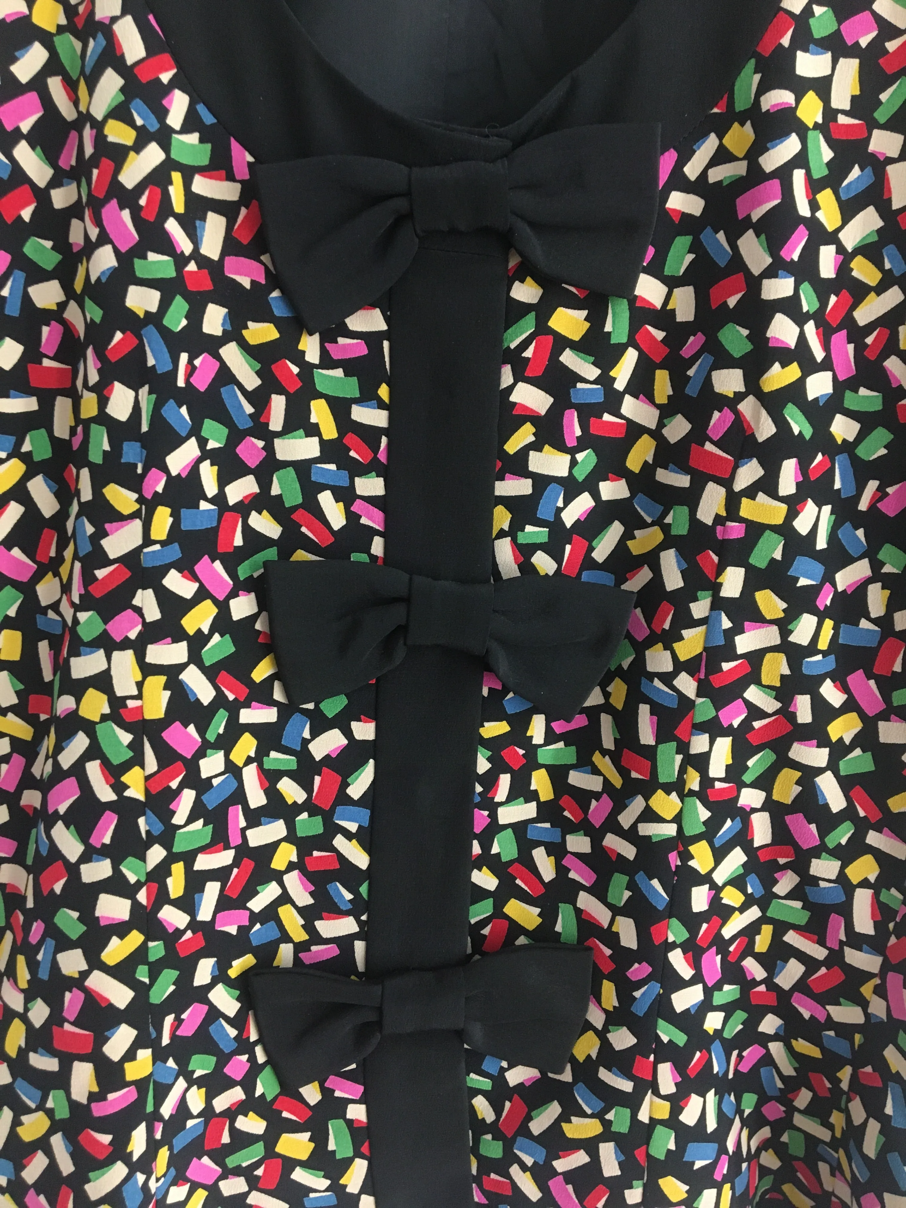 80’s ALBERT NIPON CONFETTI AND BOW SILK SET / SMALL