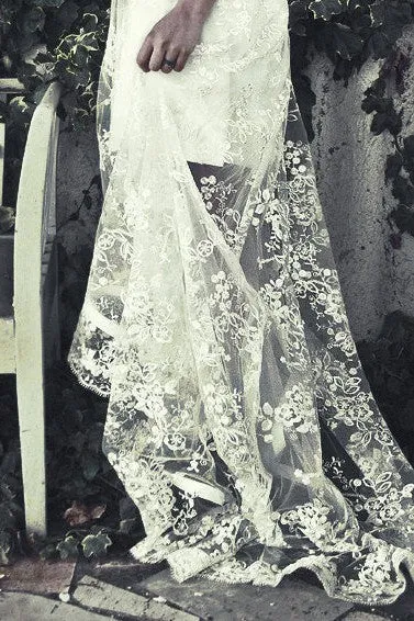 A-line Small Round Collar High-low Length Tulle Lace Applique Wedding Dress