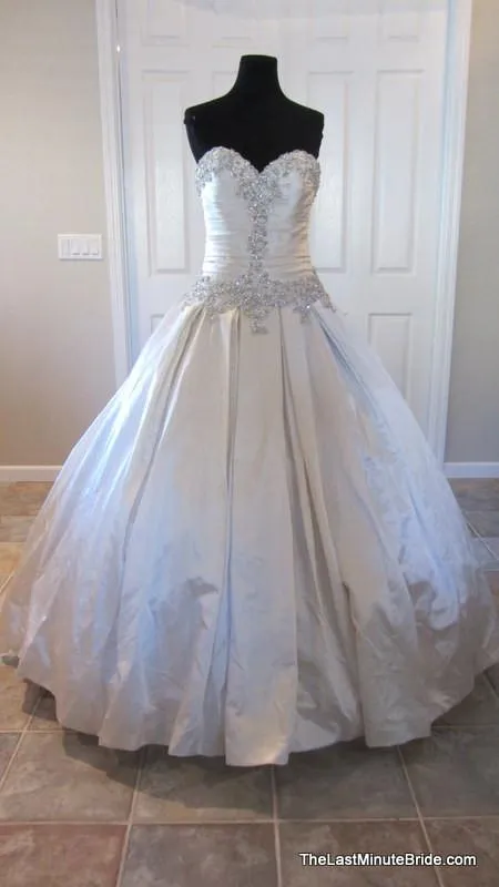 Allure Bridals 9003