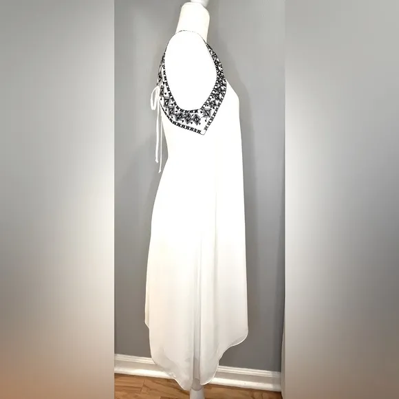 BCBGeneration Sheer, Flowing White Sleeveless Dress with Lining