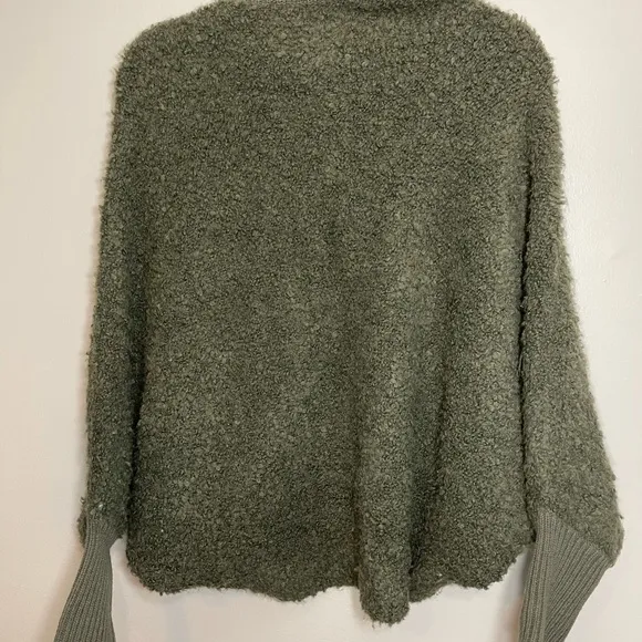 BCBGMAXAZRIA Military Green High Low Turtleneck Sweater
