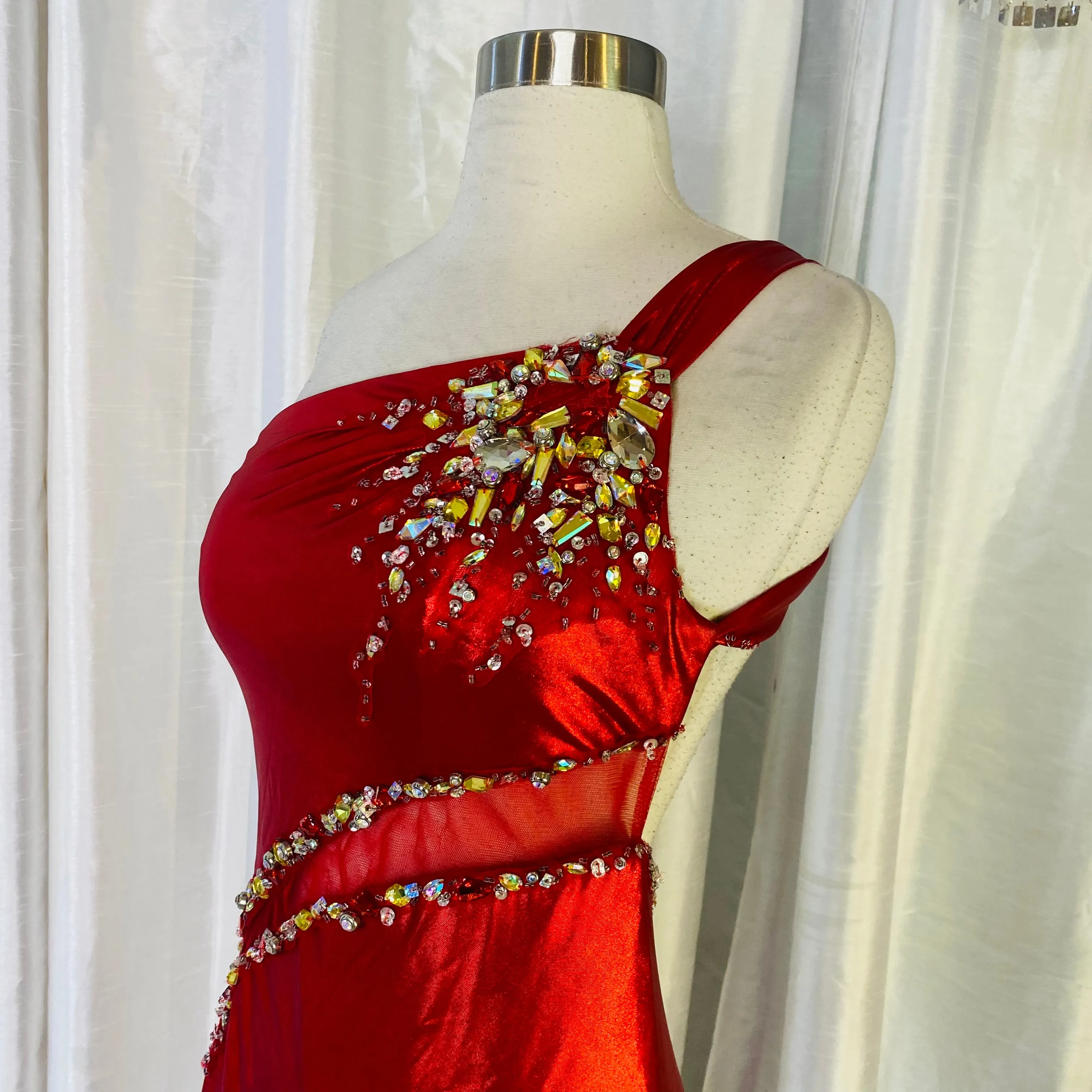 BOUTIQUE Long Gown Red Size 4