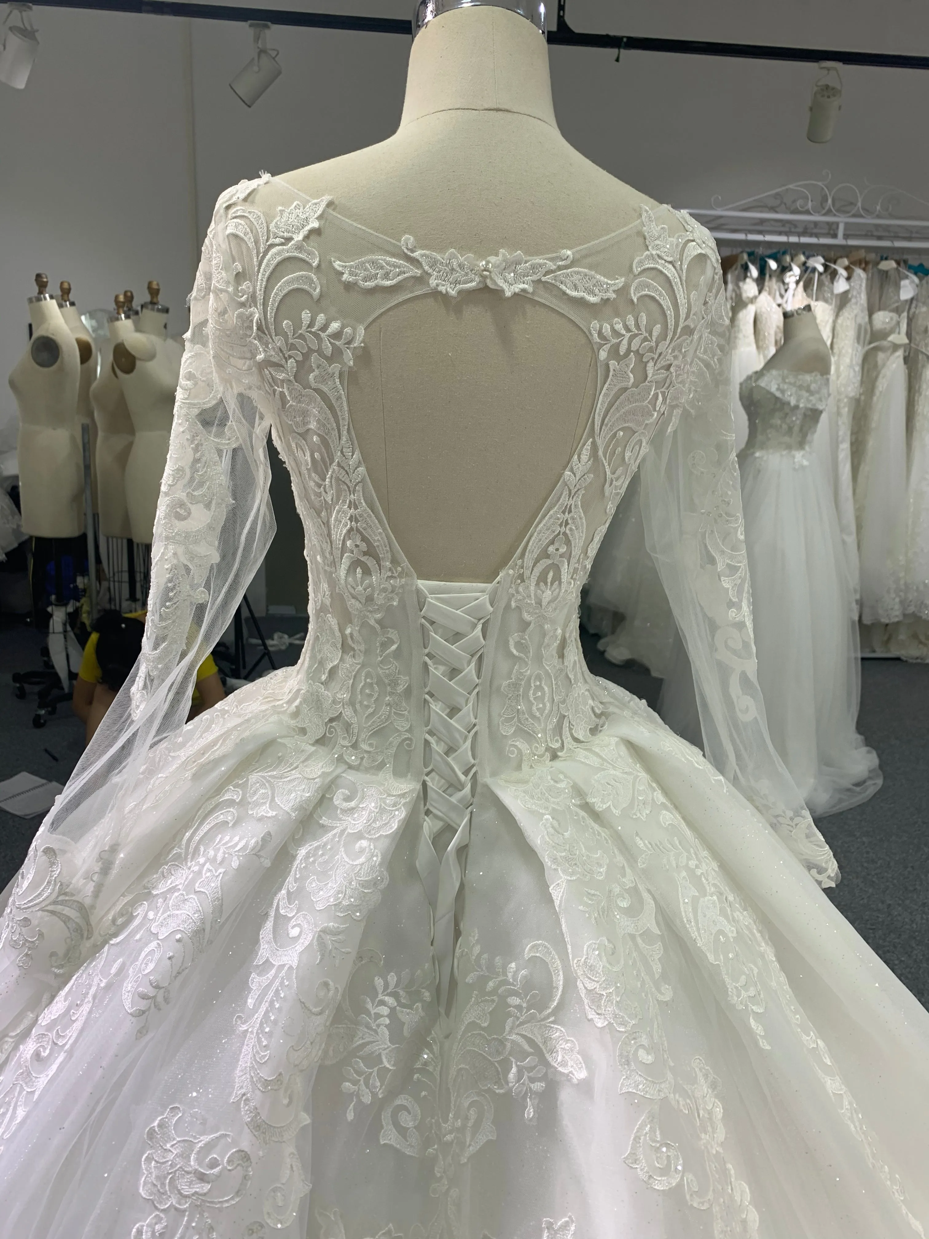 BYG 29649 beautiful lace long sleeves wedding dress