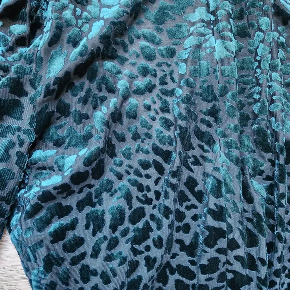 Calvin Klein Burnout Velvet Animal Print Dress Womens 8 Green Faux Wrap Sleeve