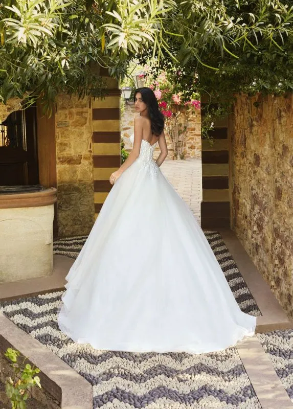 Cosmobella Size 10 8040 White Gown