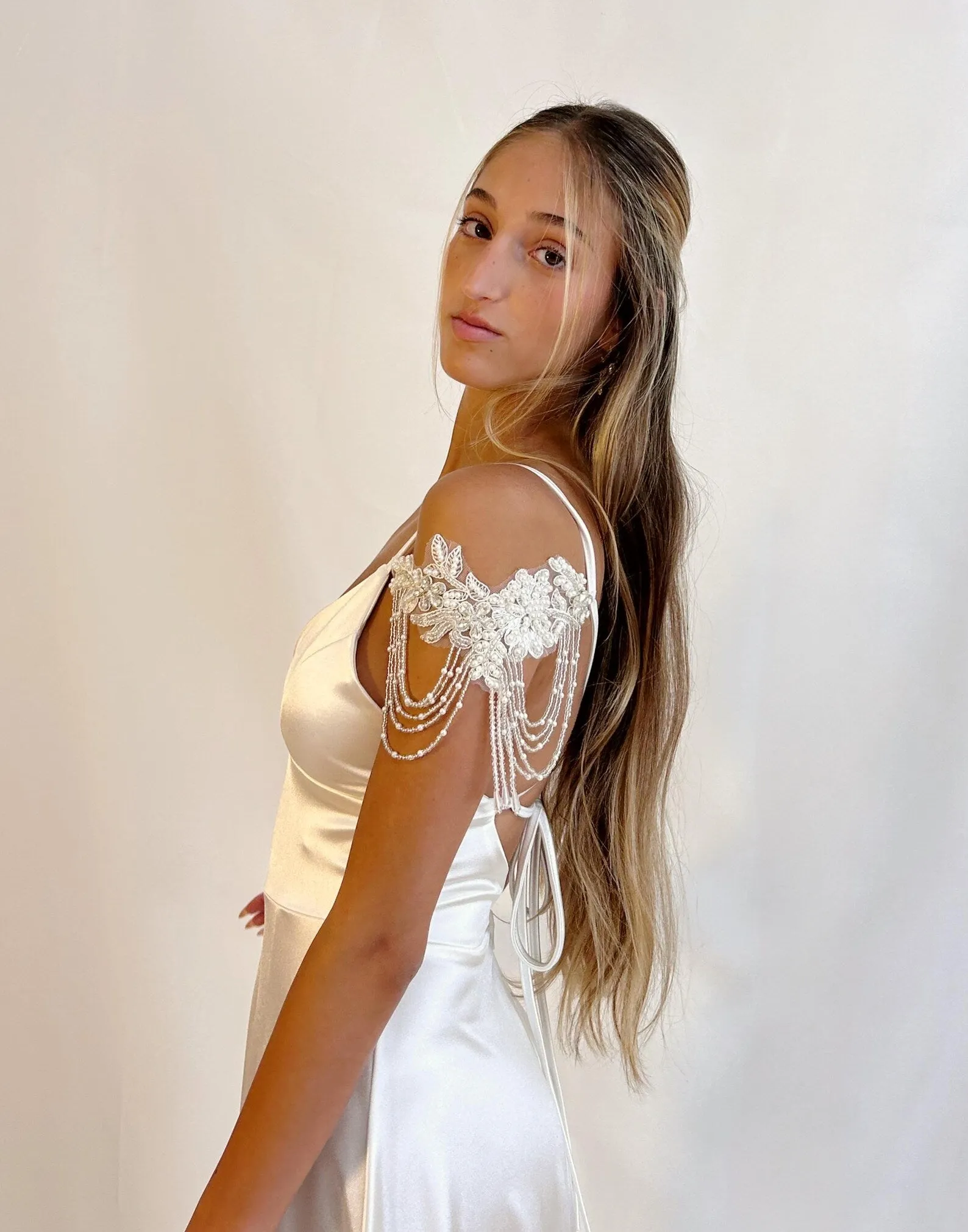 Crystal & Pearl Beaded Lace Epaulettes