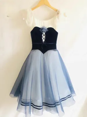 Dark Blue Giselle