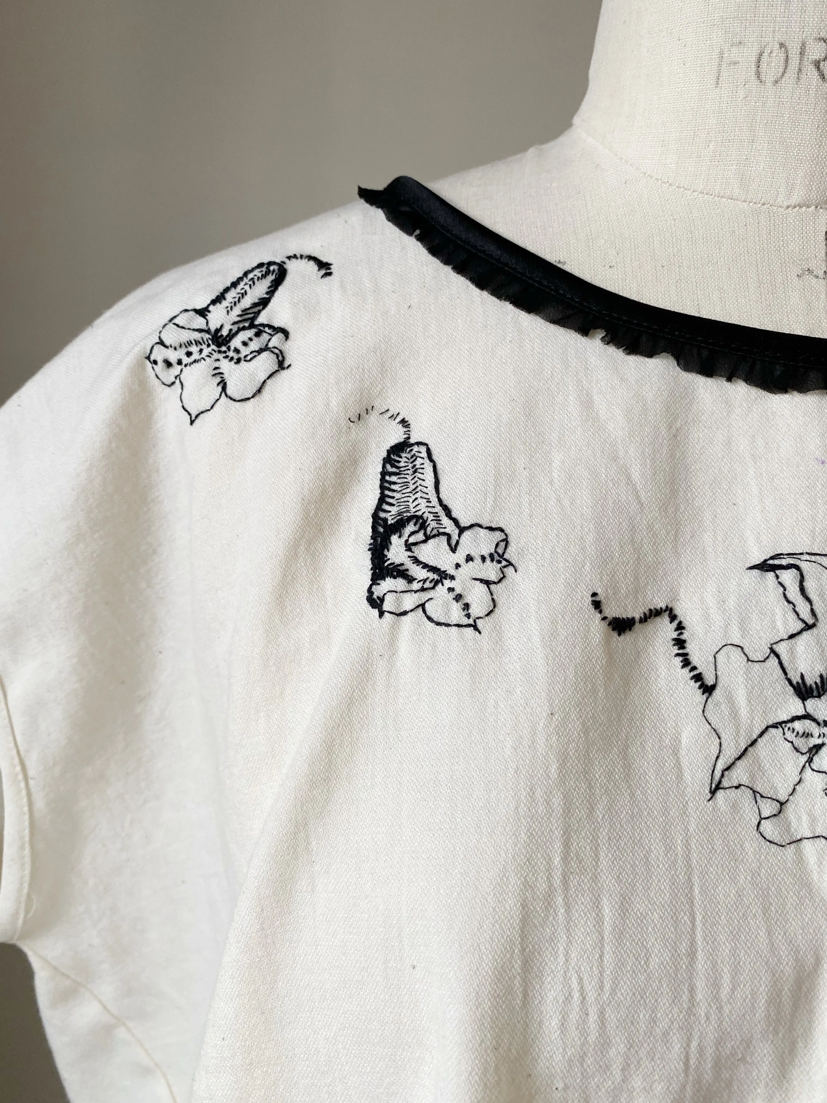 datura hand embroidered sophronia top