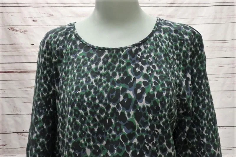 Equipment Blouse Abeline Leopard Print Silk Size Extra Small Bell Sleeve Top