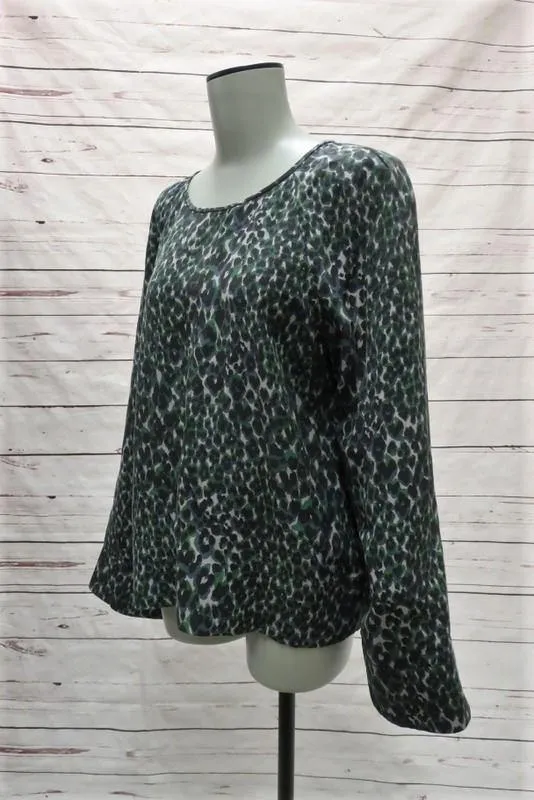 Equipment Blouse Abeline Leopard Print Silk Size Extra Small Bell Sleeve Top