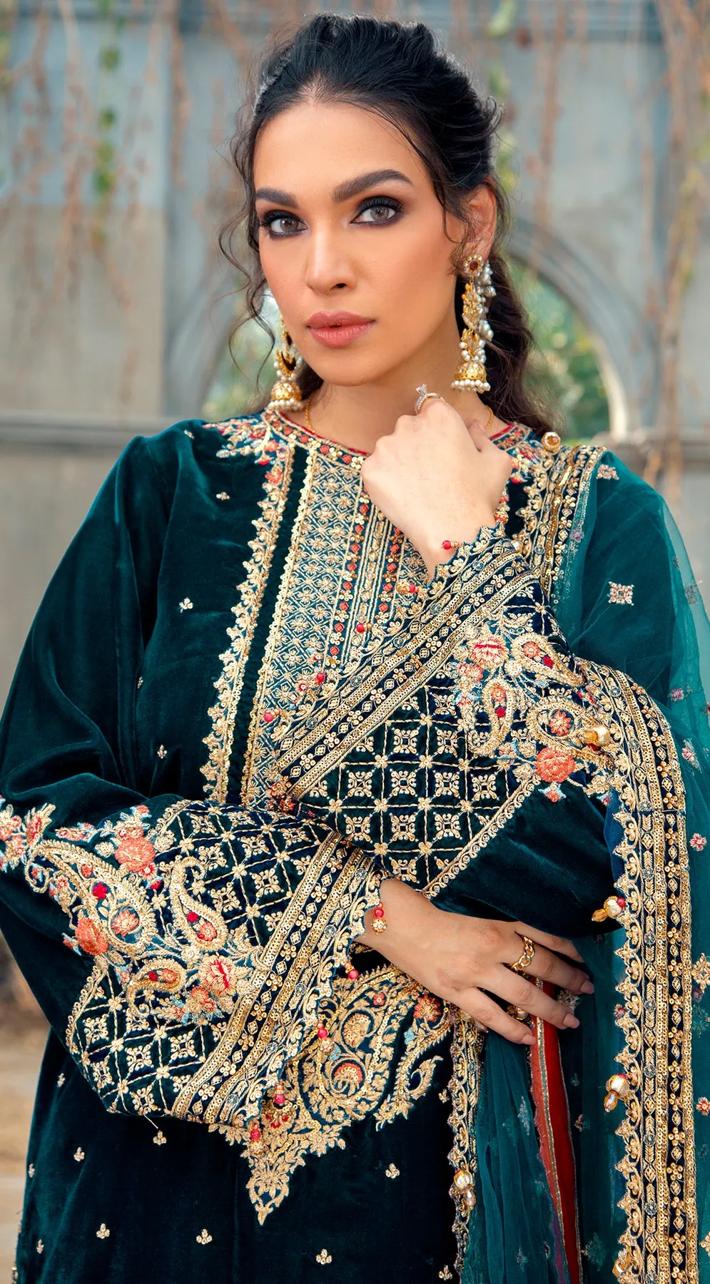 Green Velvet Salwar Kameez Pakistani Party Dress #PN564