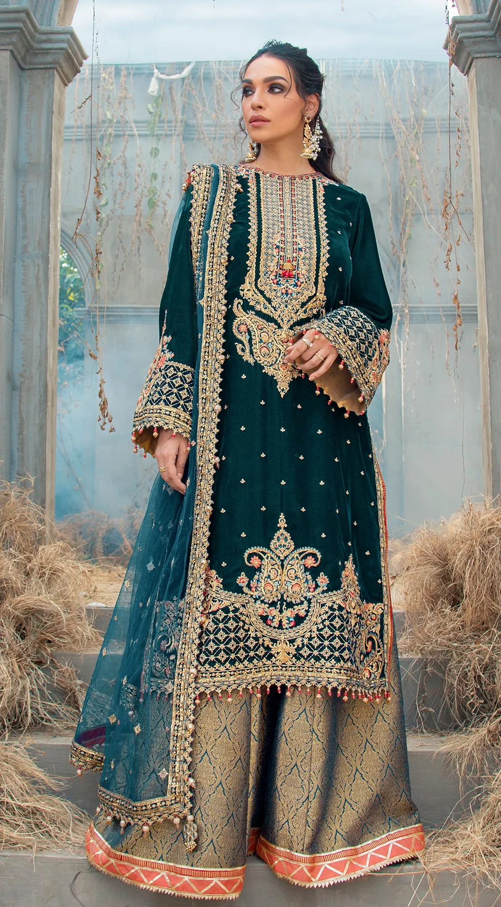 Green Velvet Salwar Kameez Pakistani Party Dress #PN564