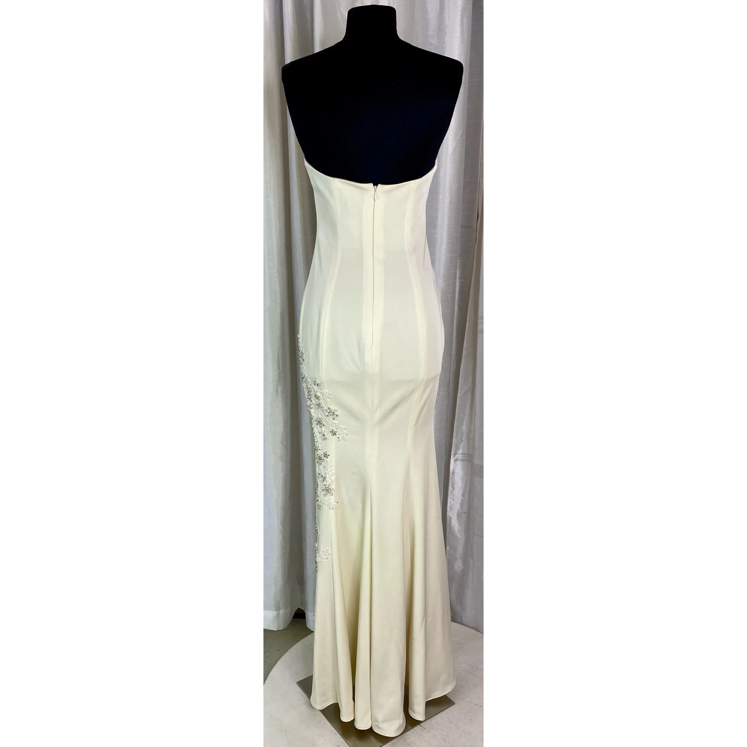 JOVANI Style 65388 Long Gown Ivory Size 0