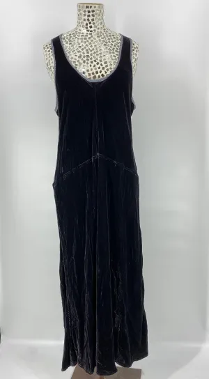 Lake Velvet Dress Asphalt