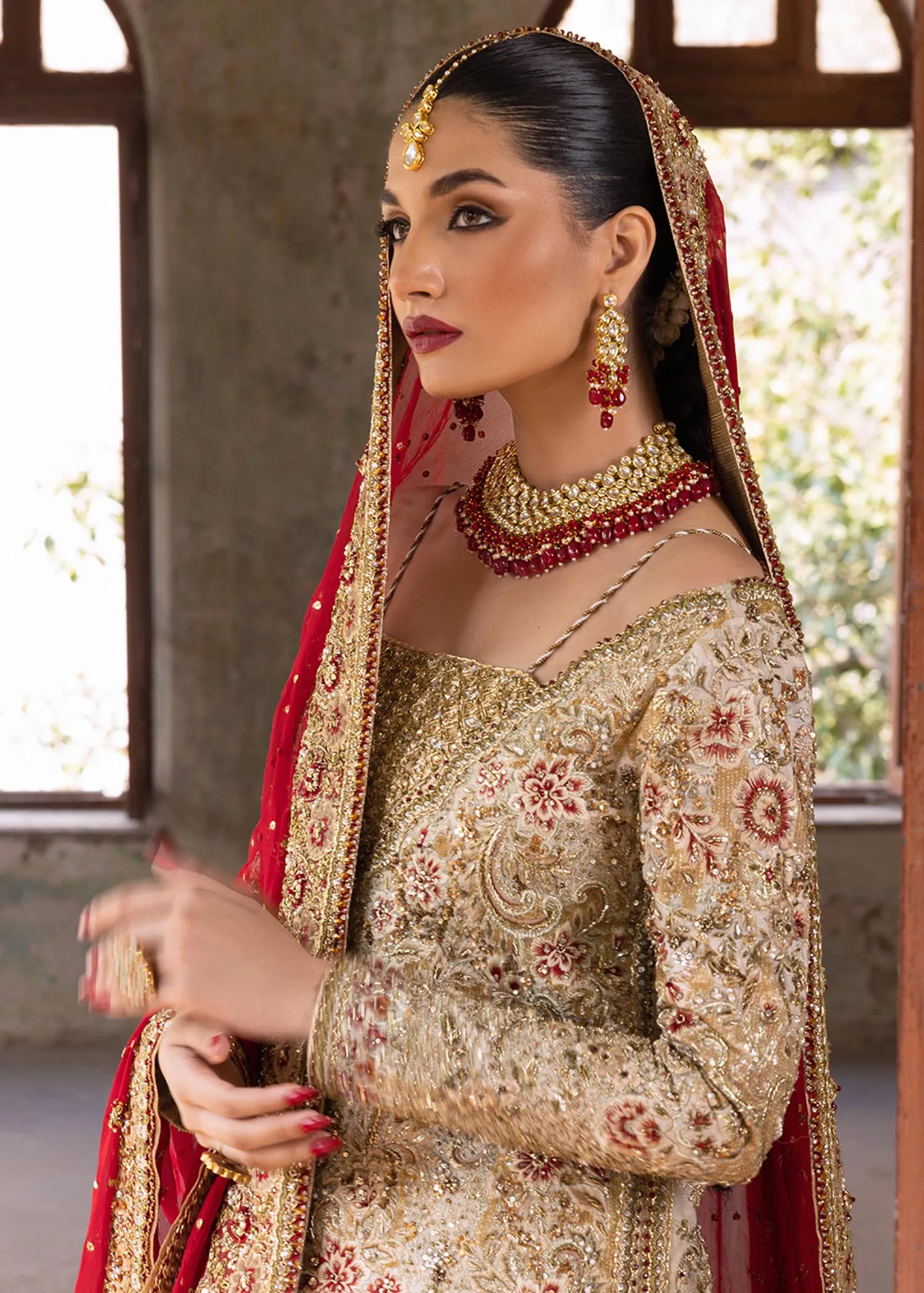 Latest Pakistani Bridal Dress in Front Open Wedding Gown Lehenga and Red Dupatta Style