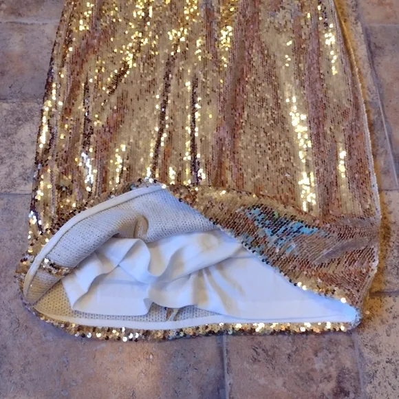Lulus sequin dress size medium BNWT