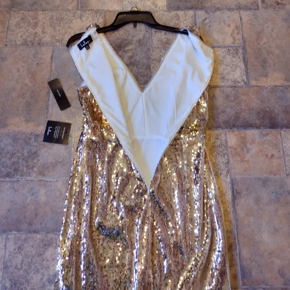 Lulus sequin dress size medium BNWT