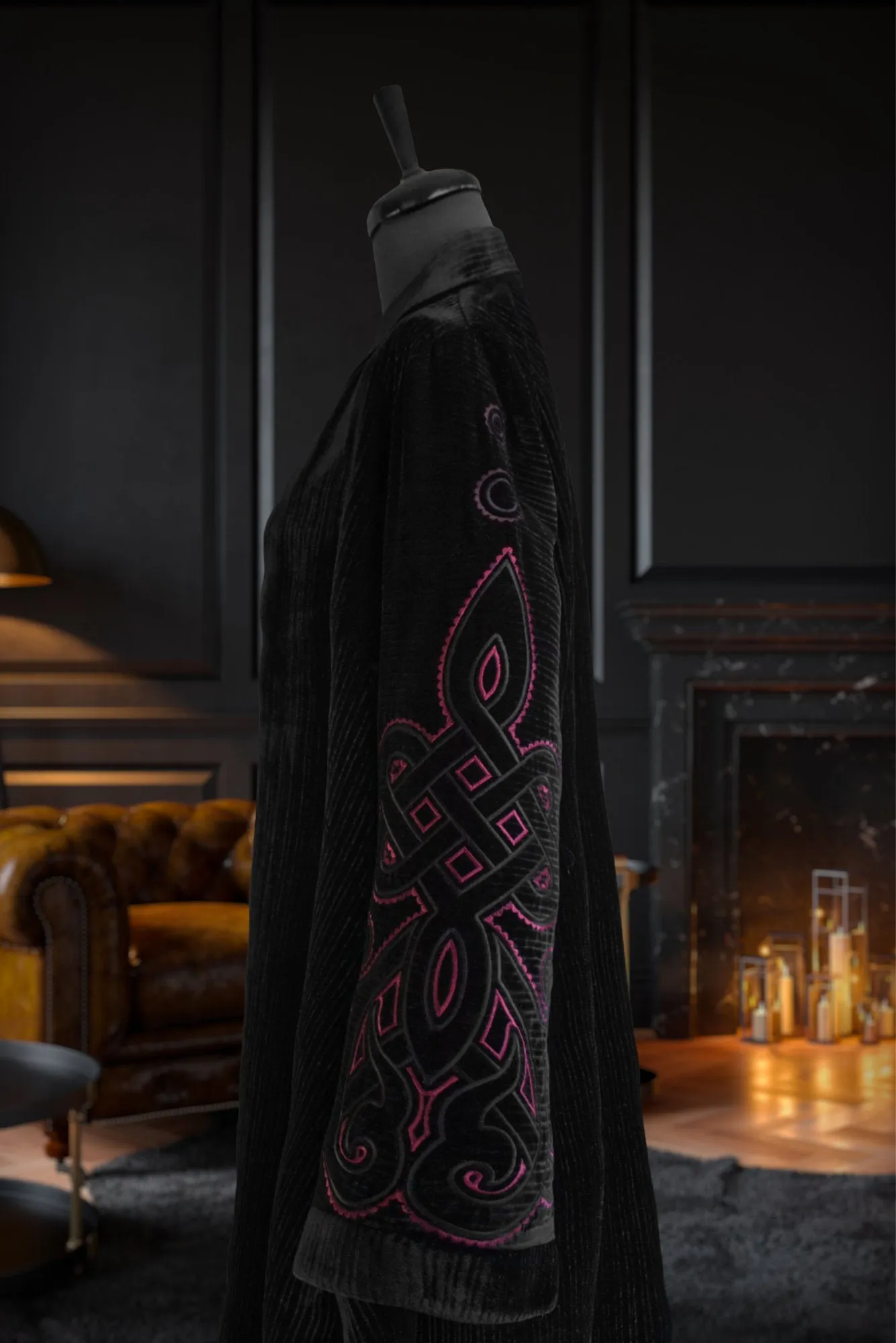 Muslima Black Ruby Velvet Abaya