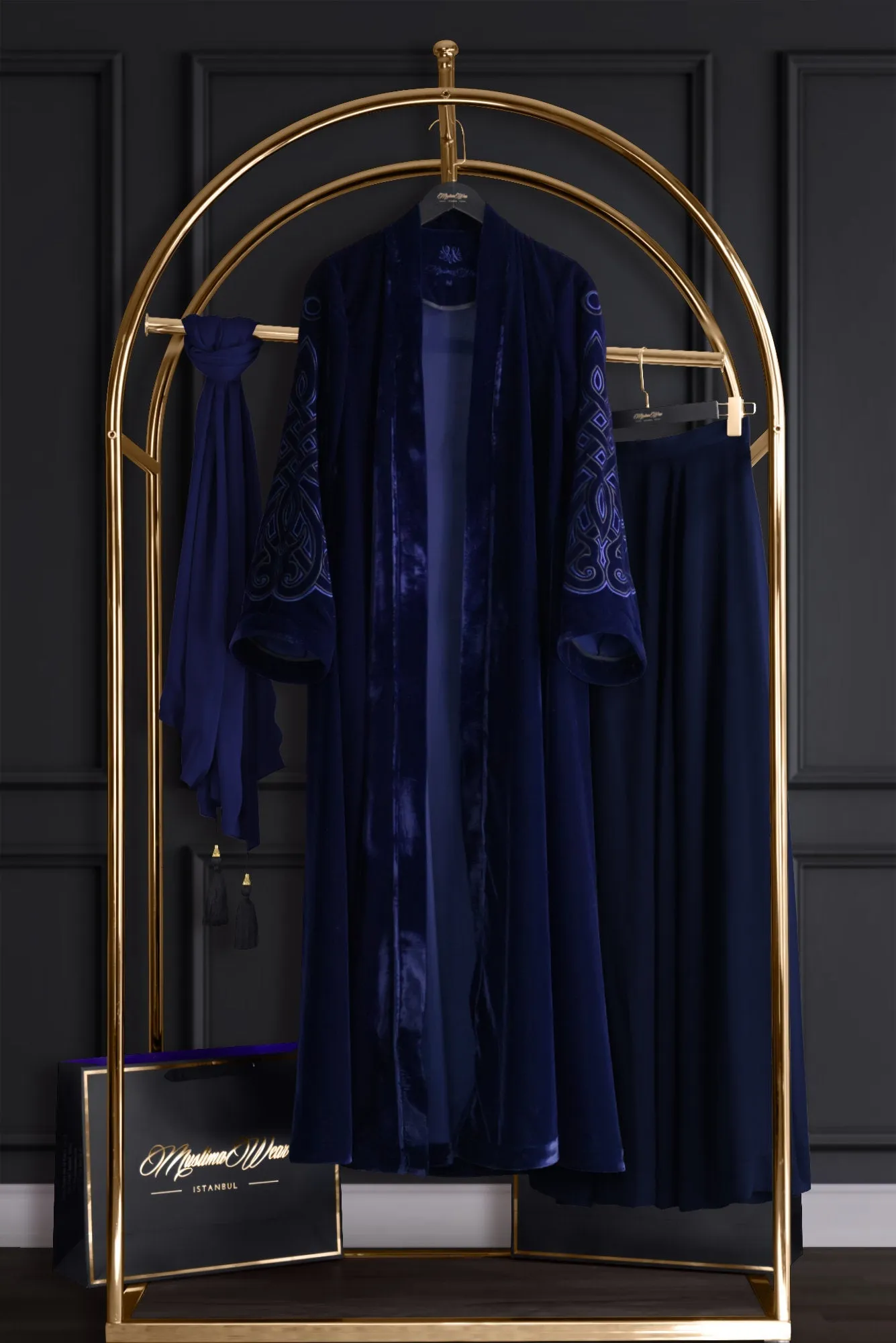 Muslima Navy Blue Velvet Abaya