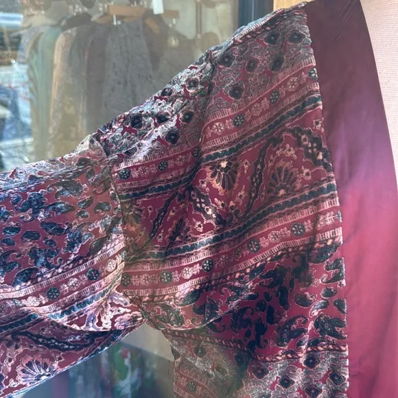 NWT Dress Forum paisley burn out velvet kimono lined-sheer arm cardigan M L XL