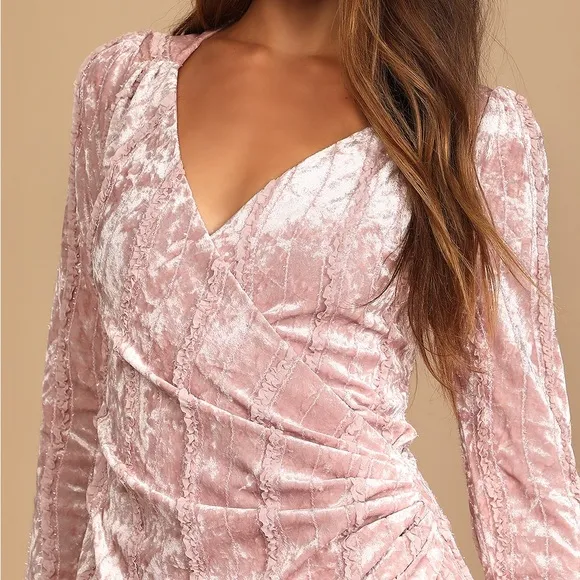 NWT Lulus Celebrate It Dusty Mauve Velvet‎ Embellished Tulip Mini Dress XS