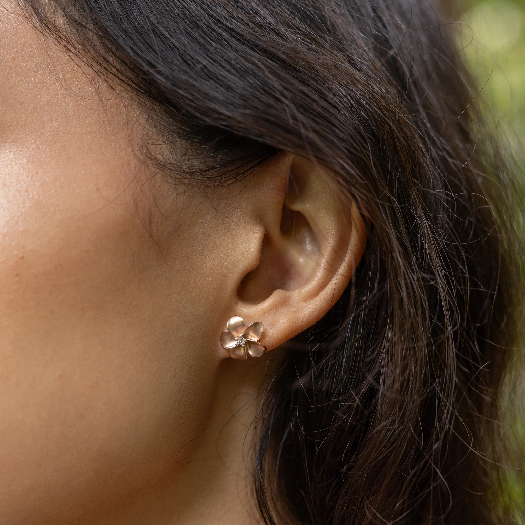 Plumeria Earrings in Rose Gold with Diamonds - 13mm