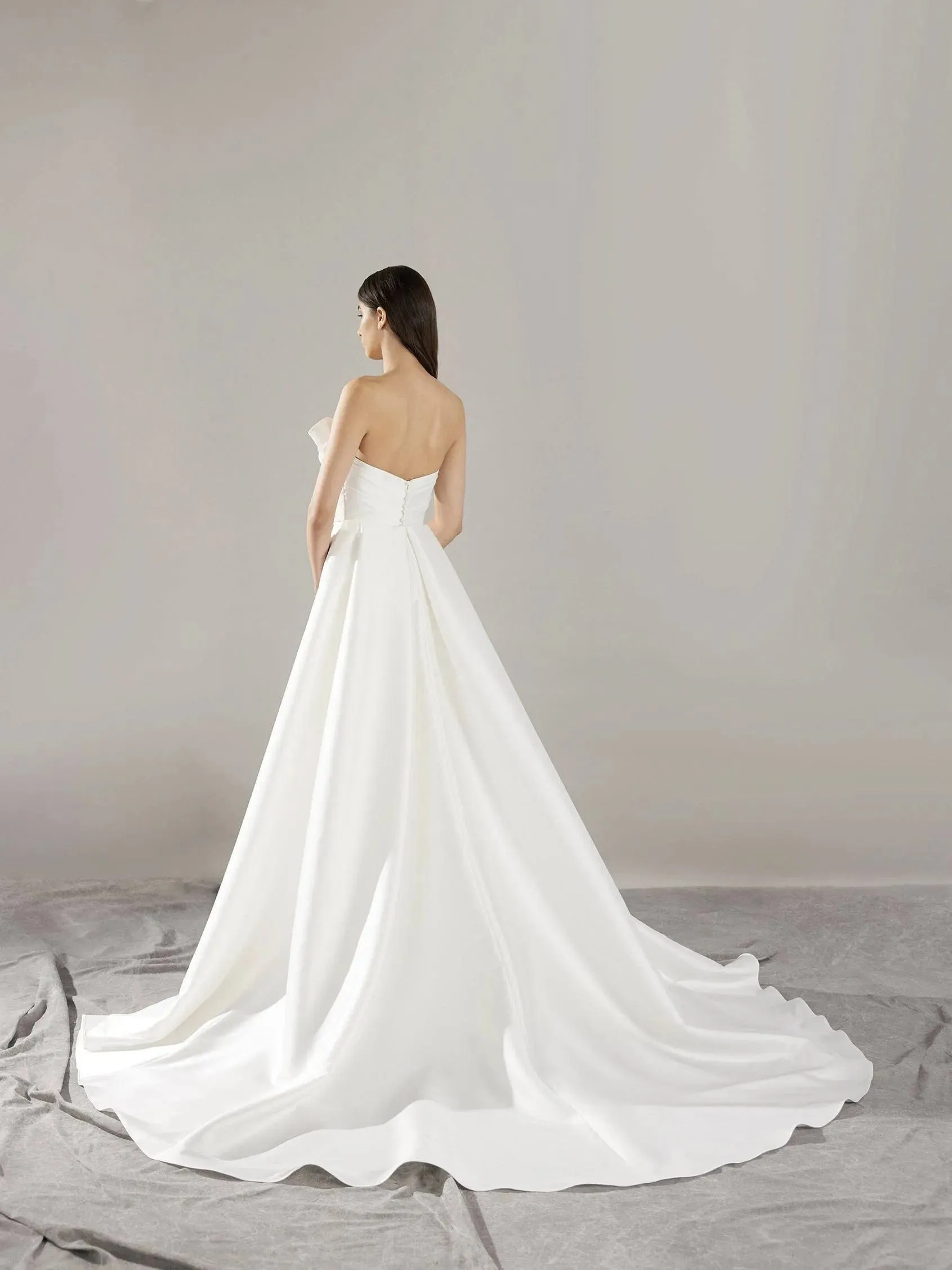 Pronovias: Arya