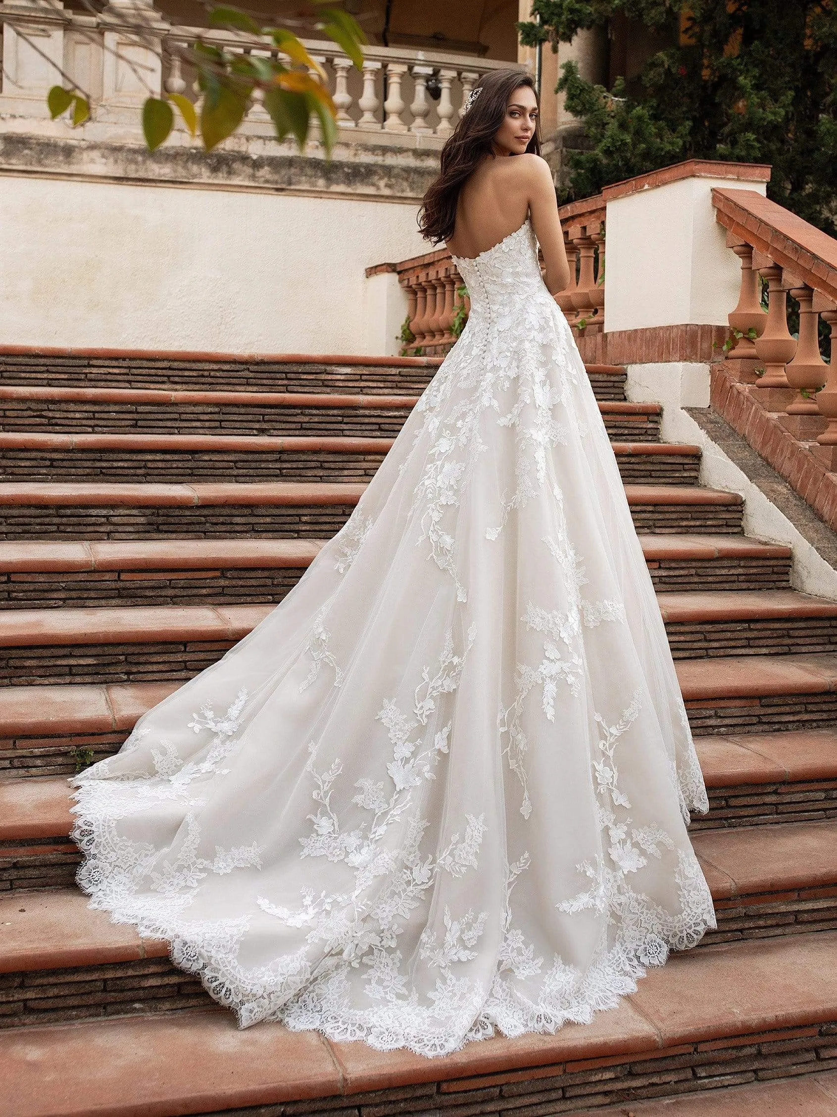 Pronovias: Elcira