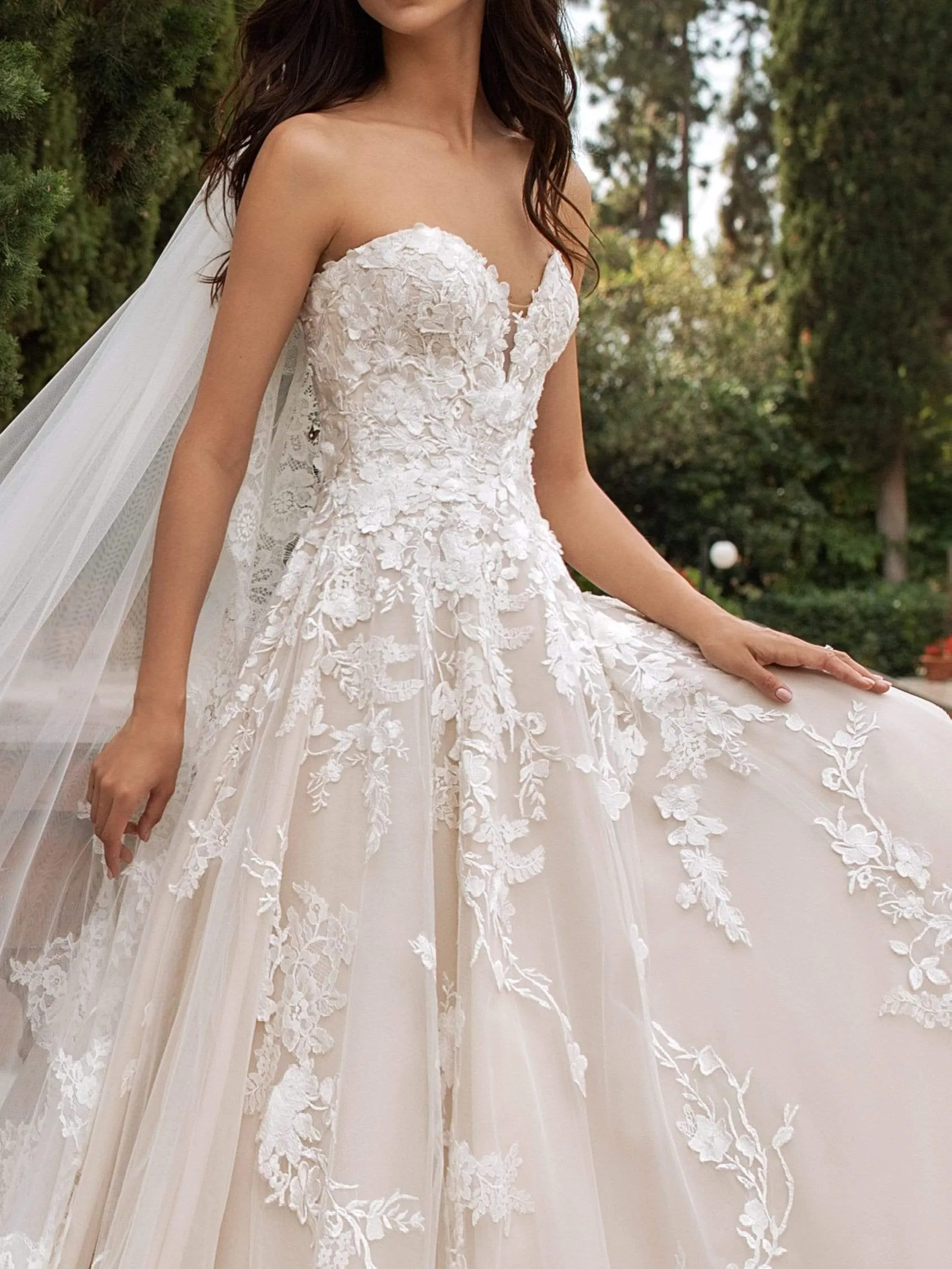 Pronovias: Elcira