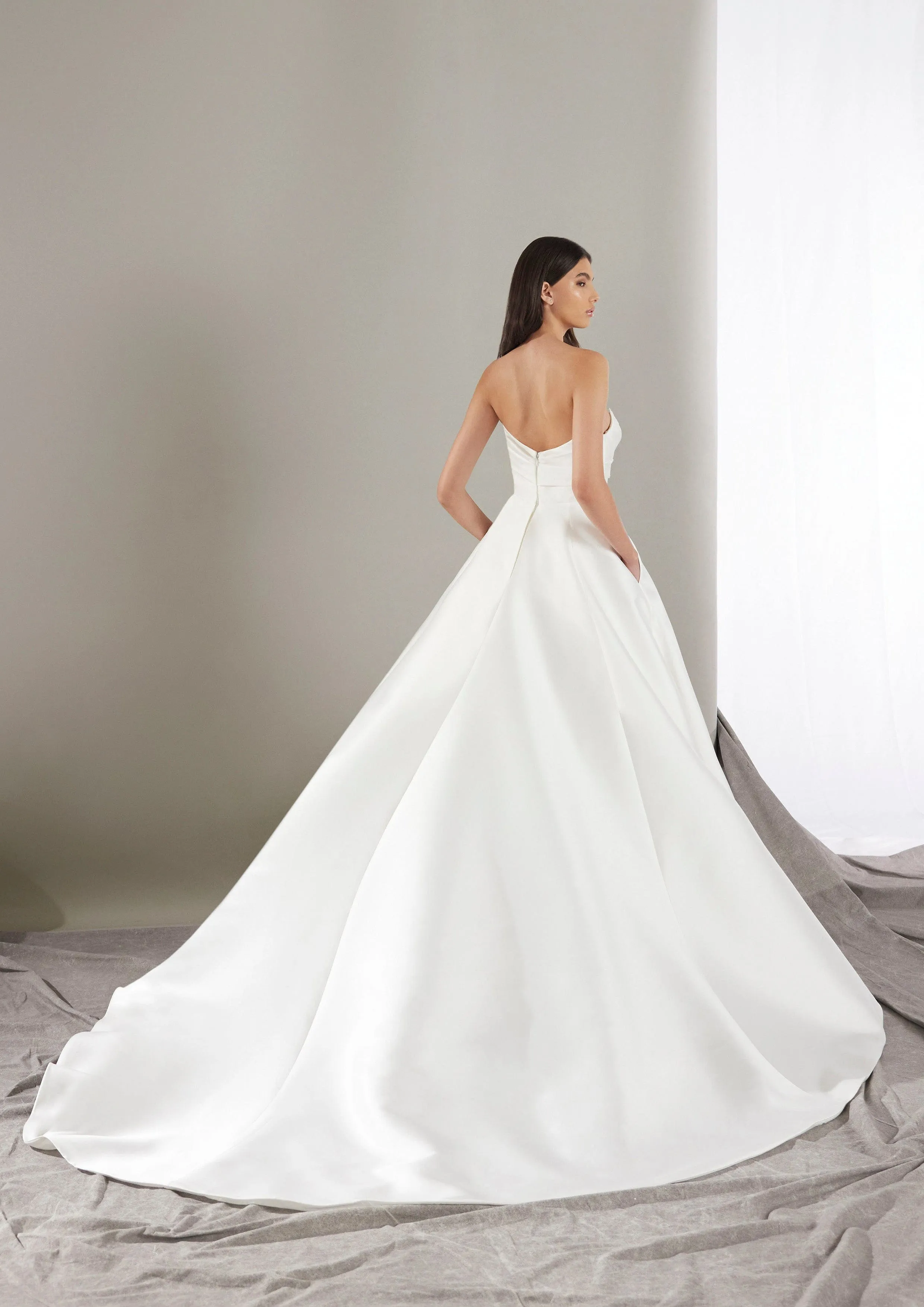 Pronovias: Keoni