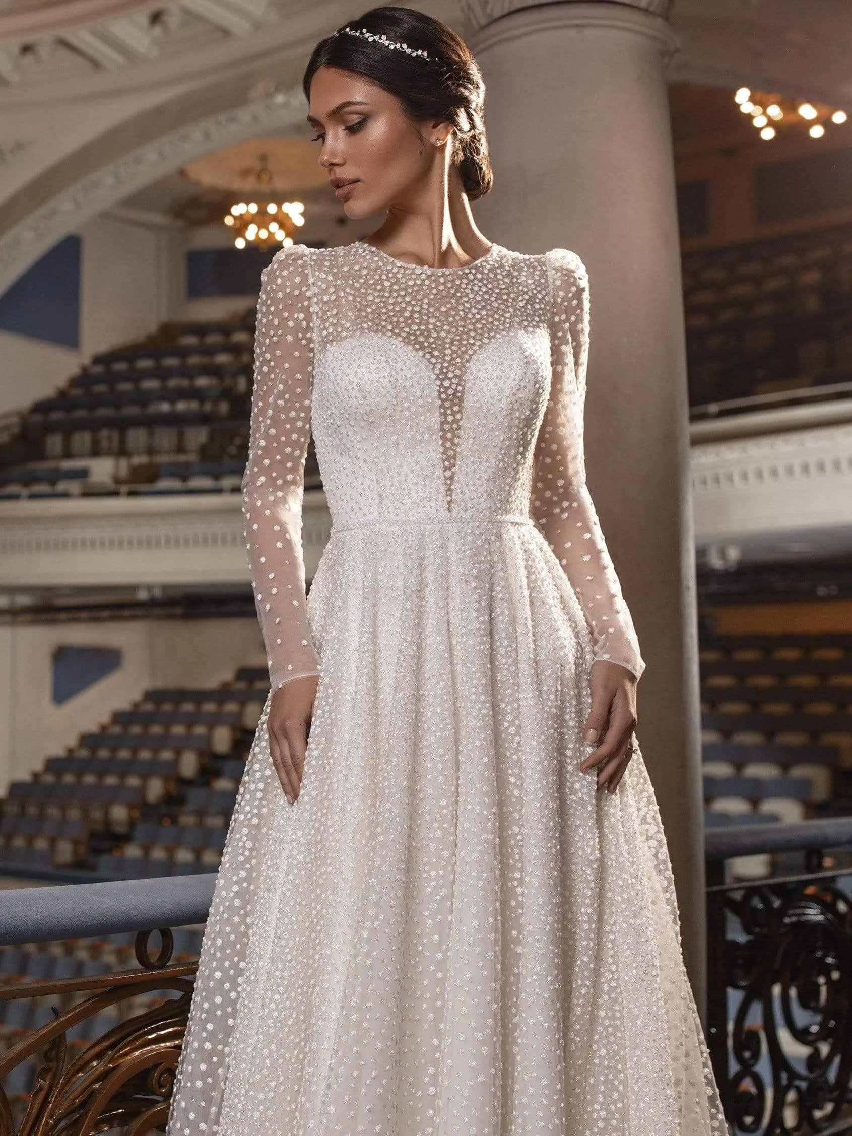 Pronovias Privee: Antigone Tiara