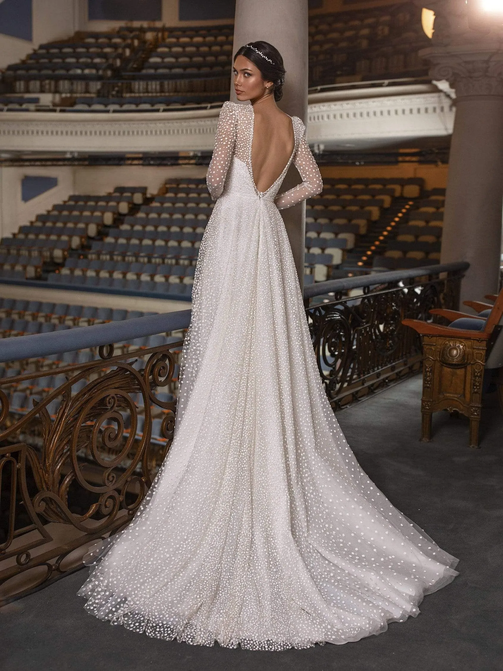 Pronovias Privee: Kent