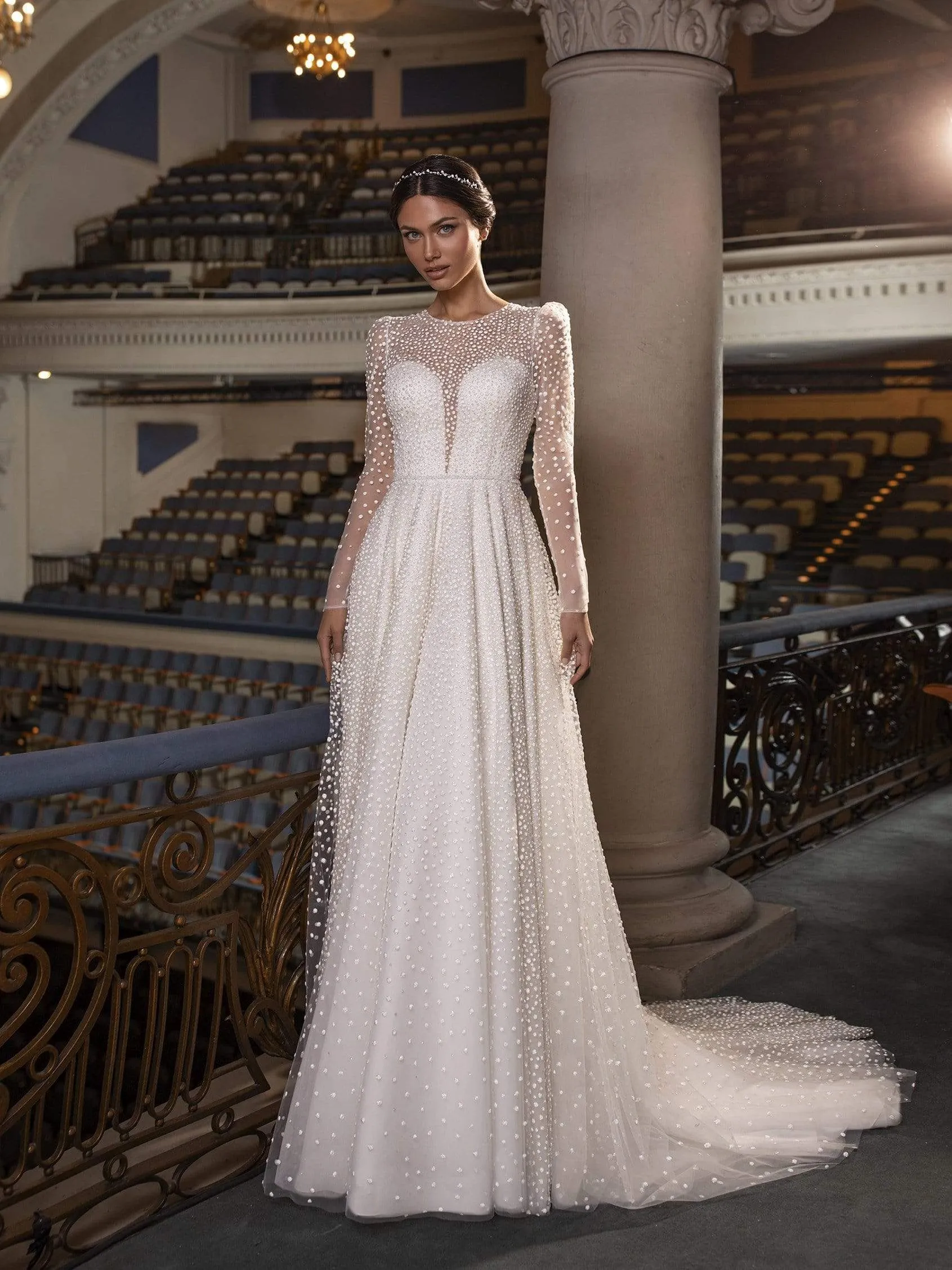 Pronovias Privee: Kent