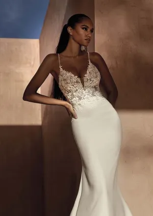 Pronovias: Roman