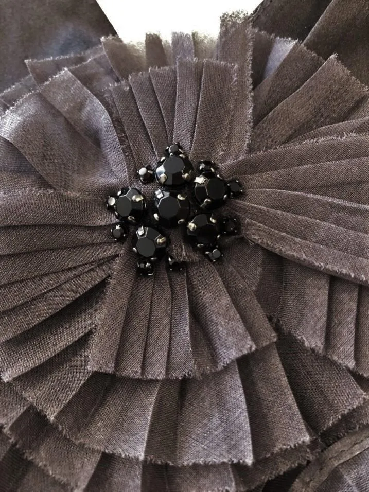 Rebecca Taylor Top Dark Gray Silk Size 6 Y-Neck Ruffle-Detail Tank