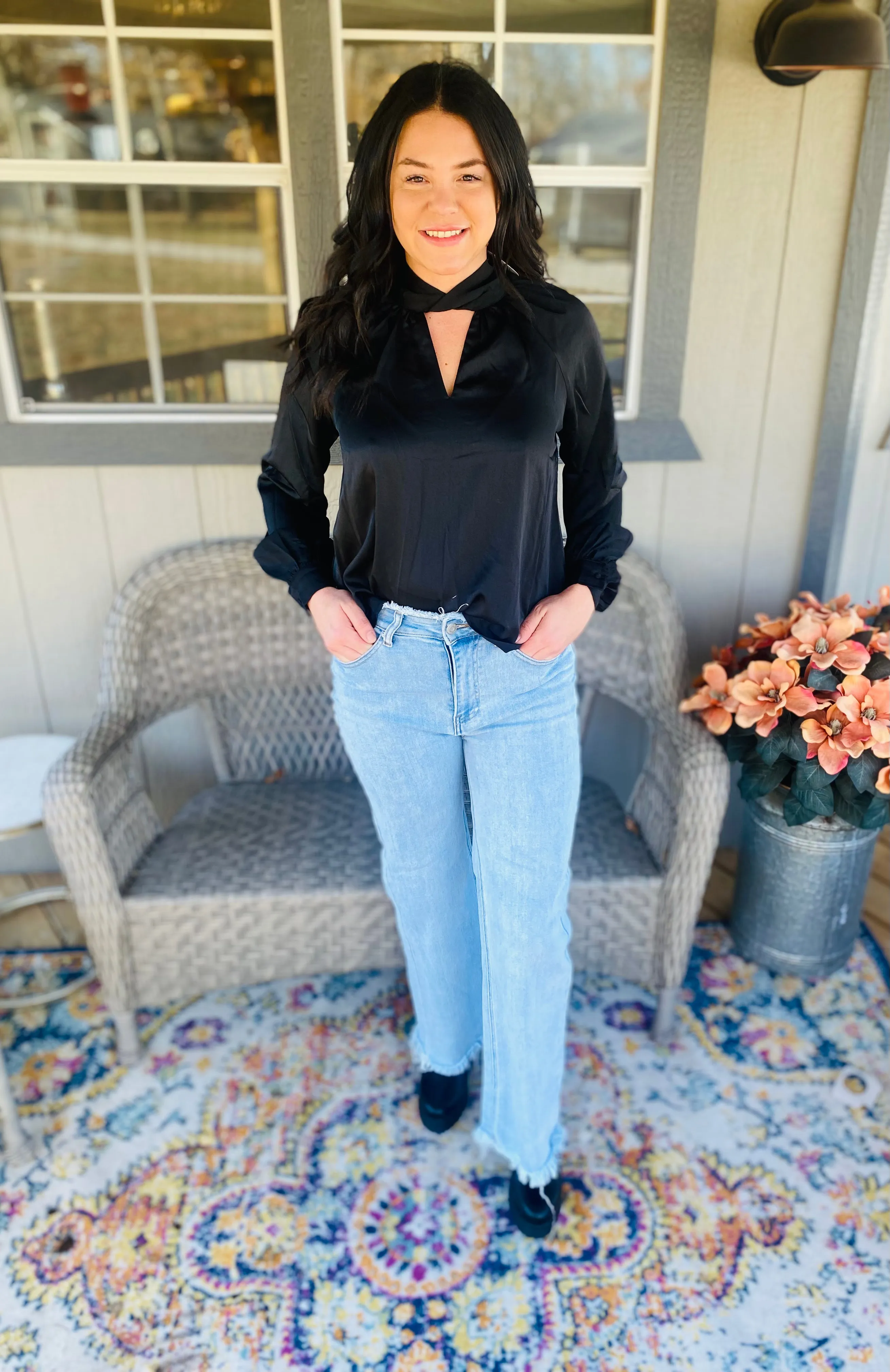 Satin Black Keyhole Top