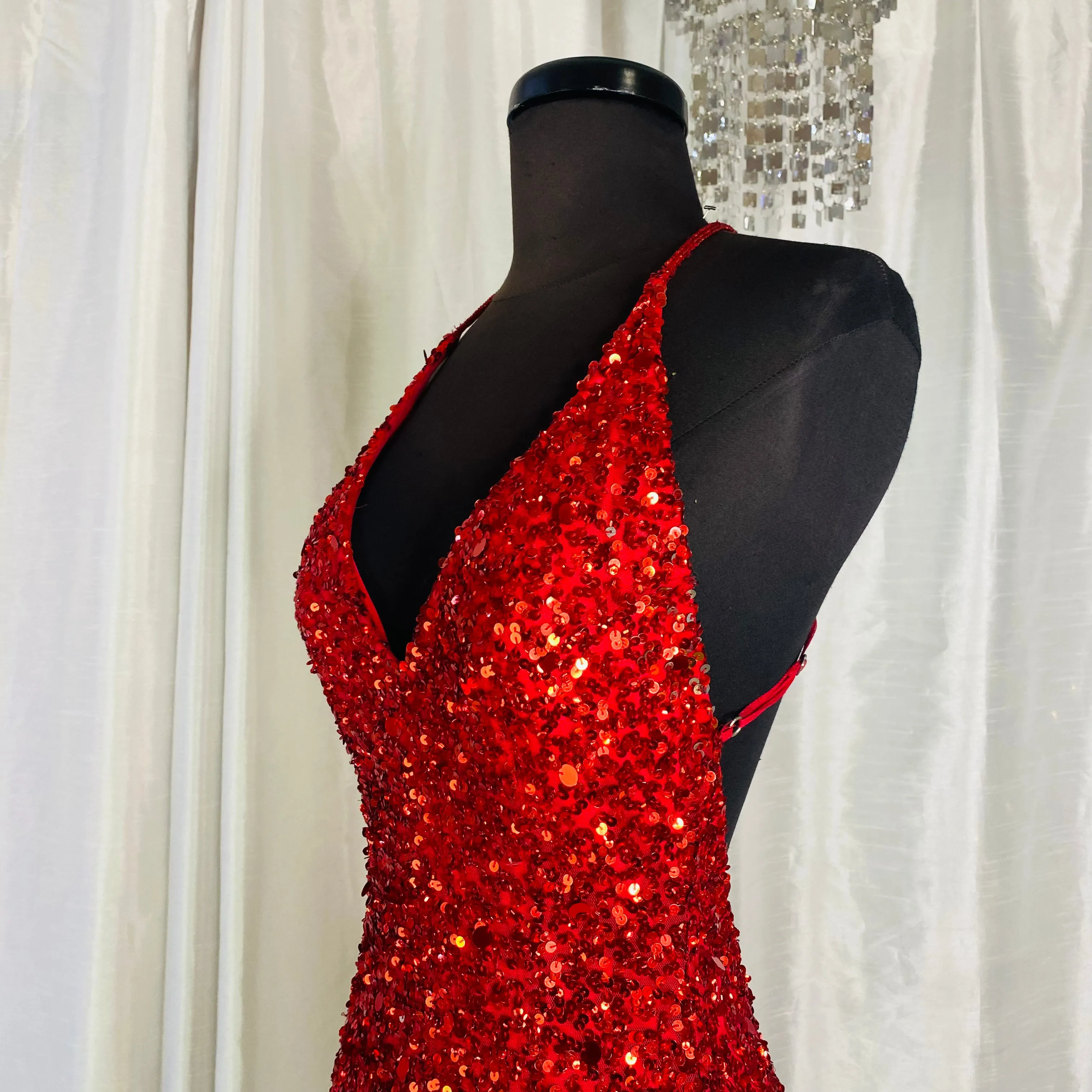 SCALA Short Beaded Sequin V-Neckline Lowback Cocktail Dress Red Size 2