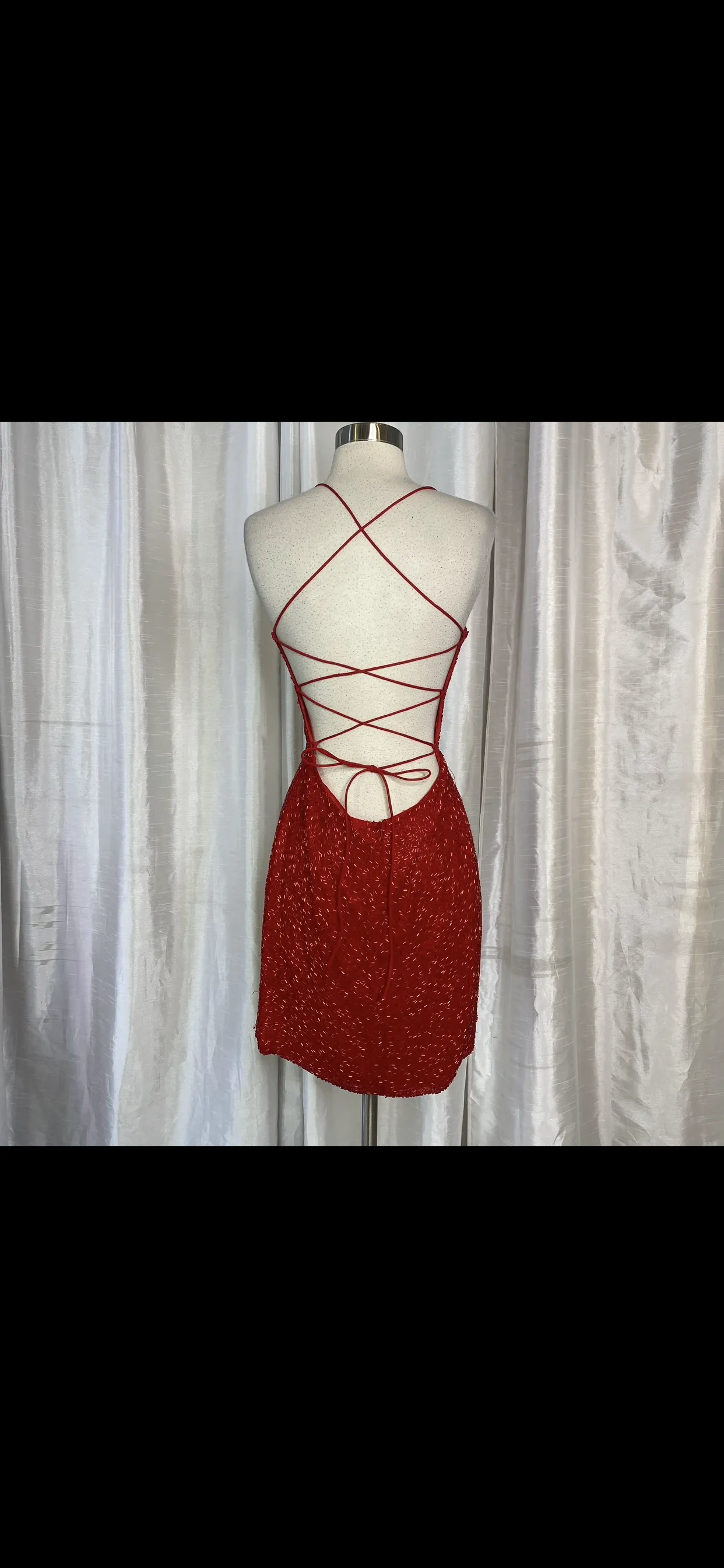 SHERRI HILL Short Beaded Gown Red Size 6