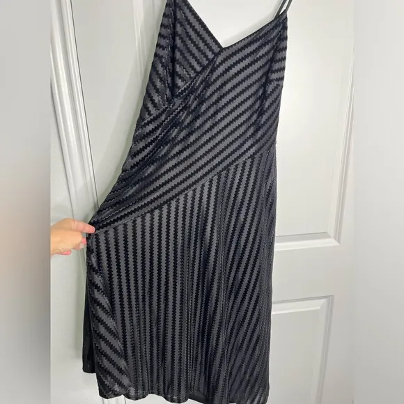 Shoshanna Collection Women's Black Asymmetrical Dress Velvet Striped Size 8