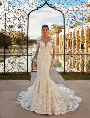 Size 16 Demetrios 1110 Ivory/Nude Gown