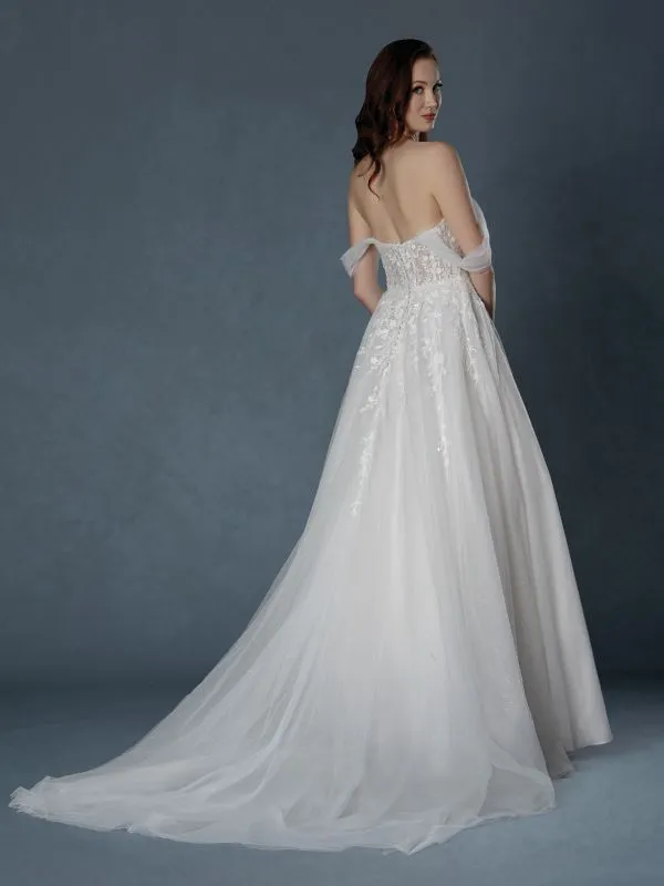 Size 8 Stella Couture 25528 Off White Gown