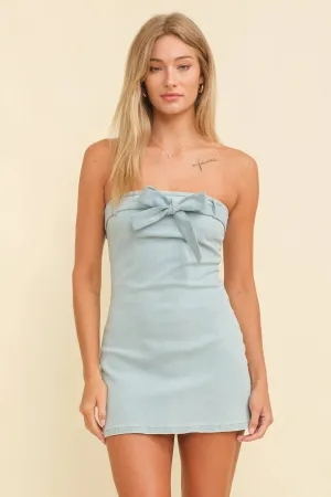 STRAPLESS BOW DETAIL DENIM MINI DRESS