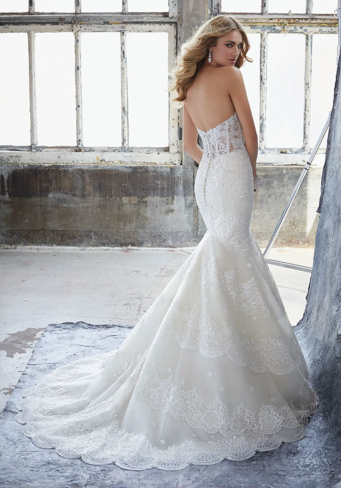 Style 8216