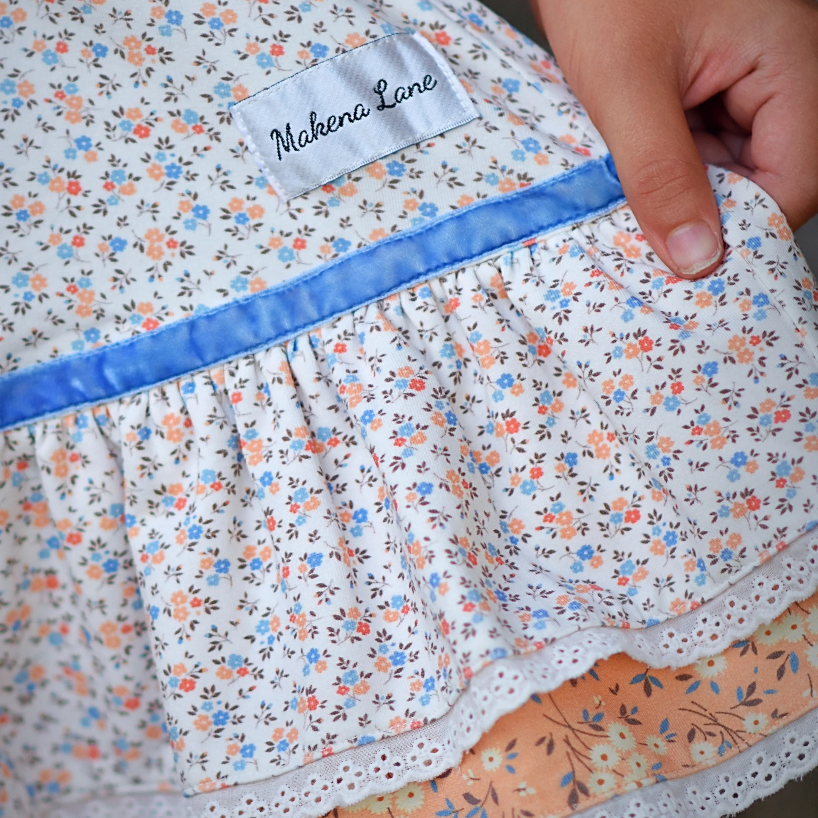 Sunrise Twirl  Shorties set size 6