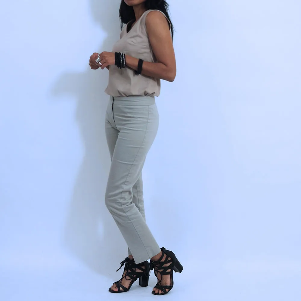Tan Cotton Sleeveless V Loose Top | ALPHONSINA