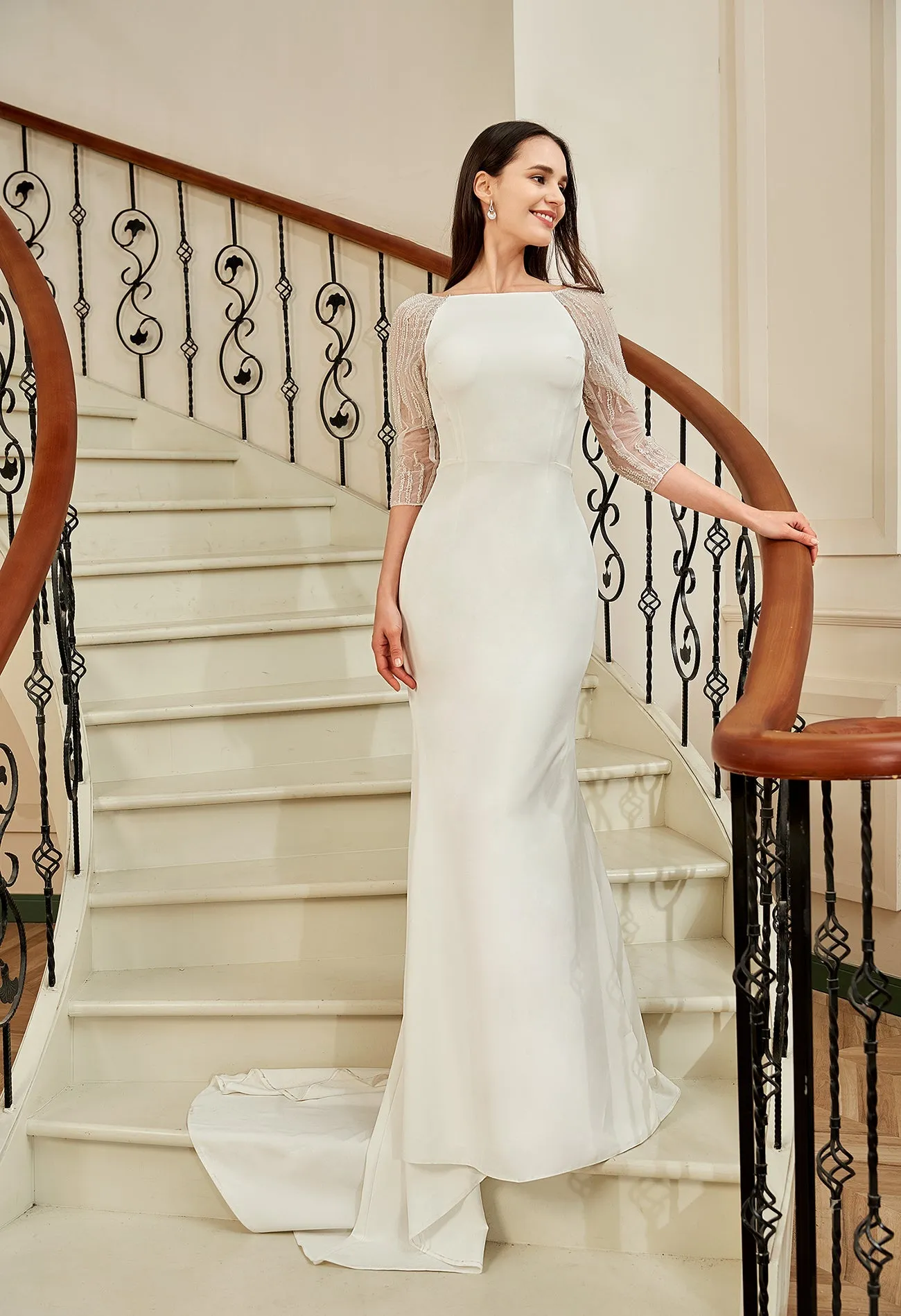 Tarlia Boat Neck Ivory Fitted Wedding Dress Size 10 Express NZ wide