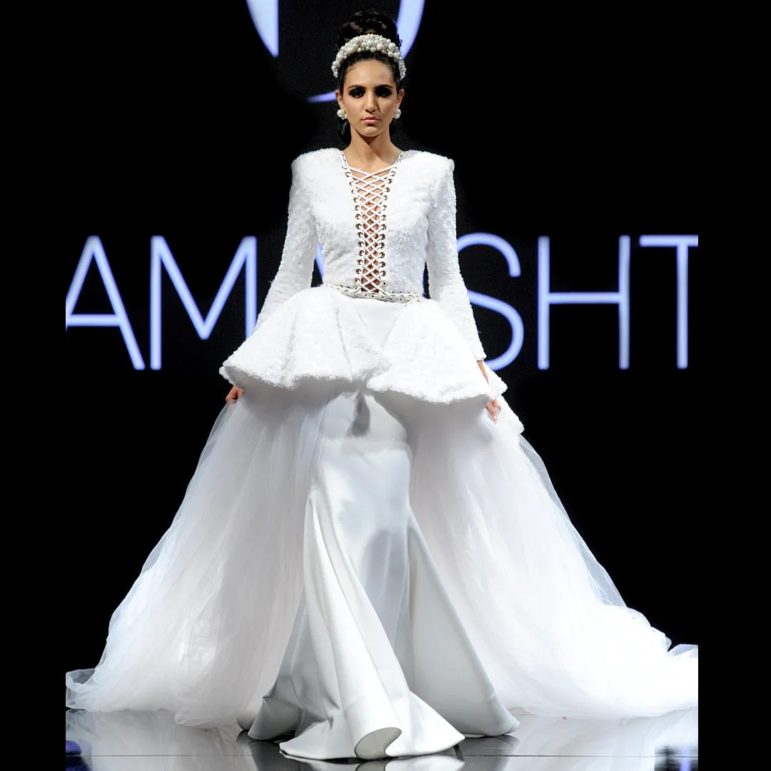 TEMPTATION Look 18