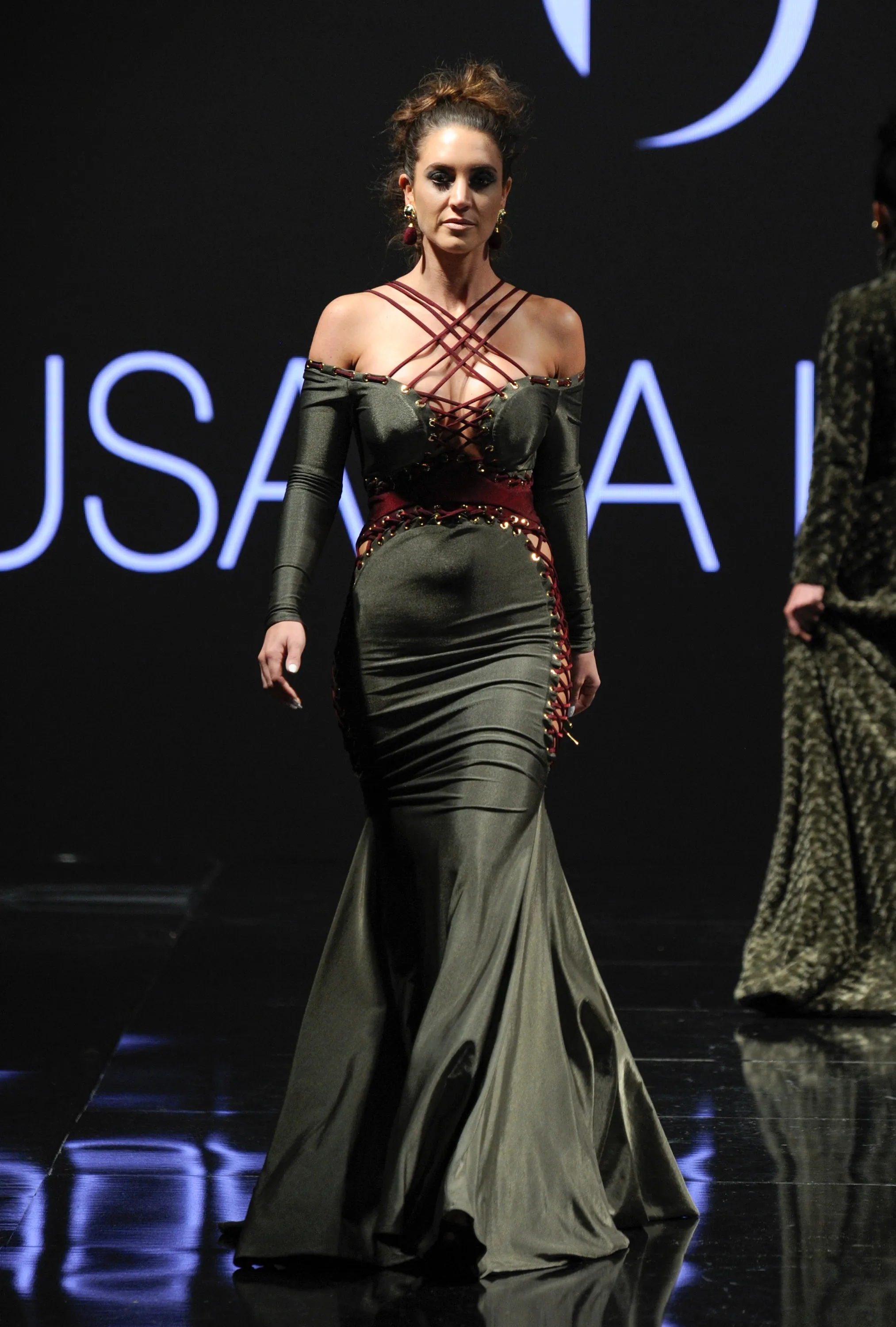 TEMPTATION Look 4