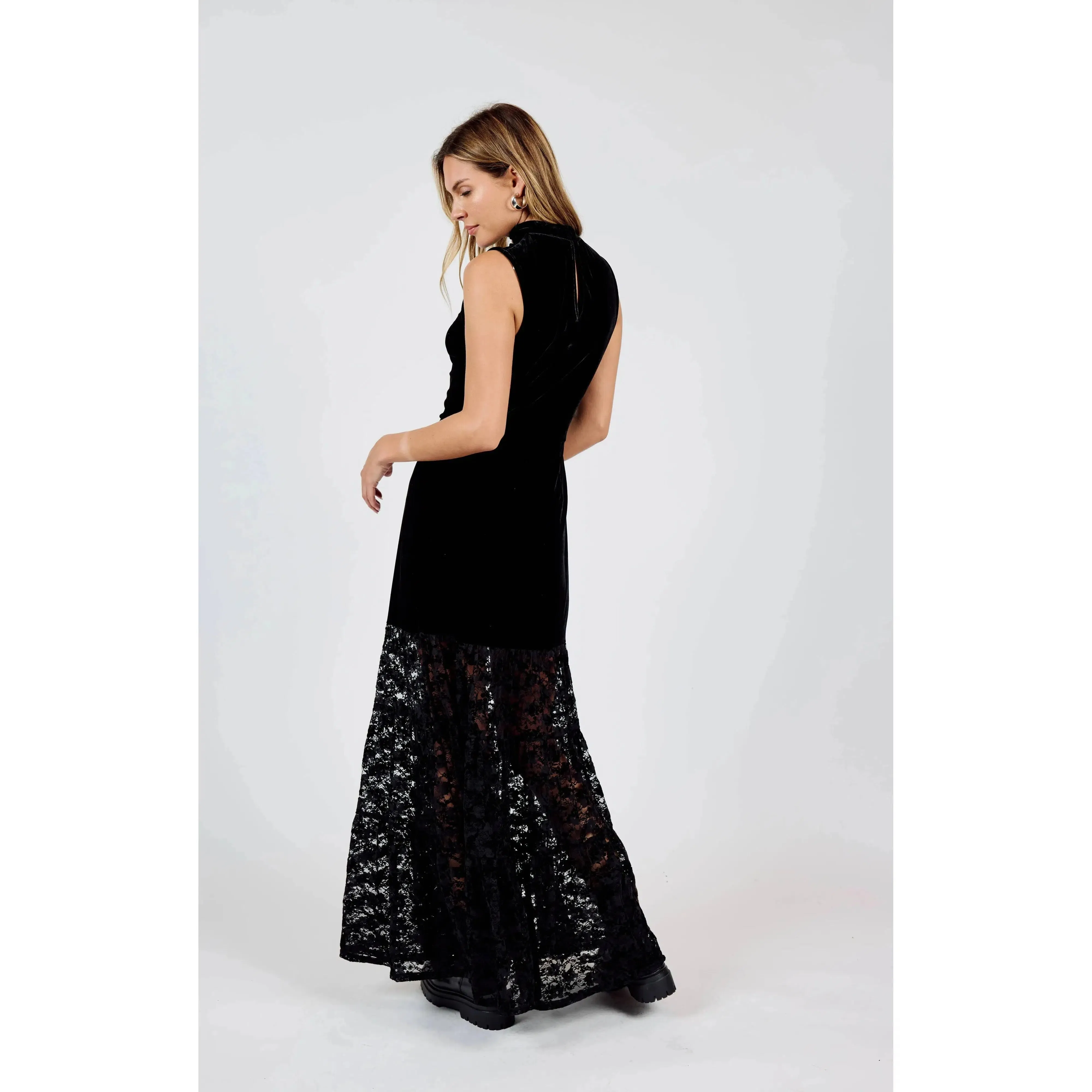 VELVET LACE CONTRAST MAXI DRESS